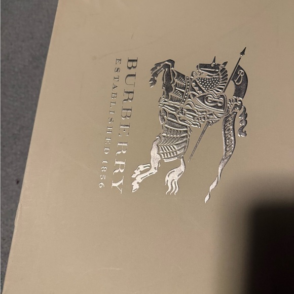 Burberry Tan and Black Very pretty Patterned Women's Rain Boots - Picture 3 of 10